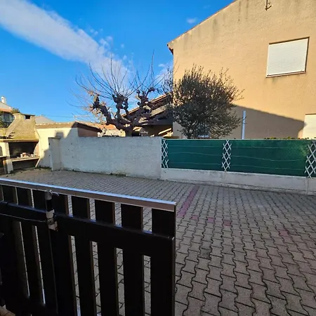 Valras-loc - Avec Terrasse Et Exterieur Apartment